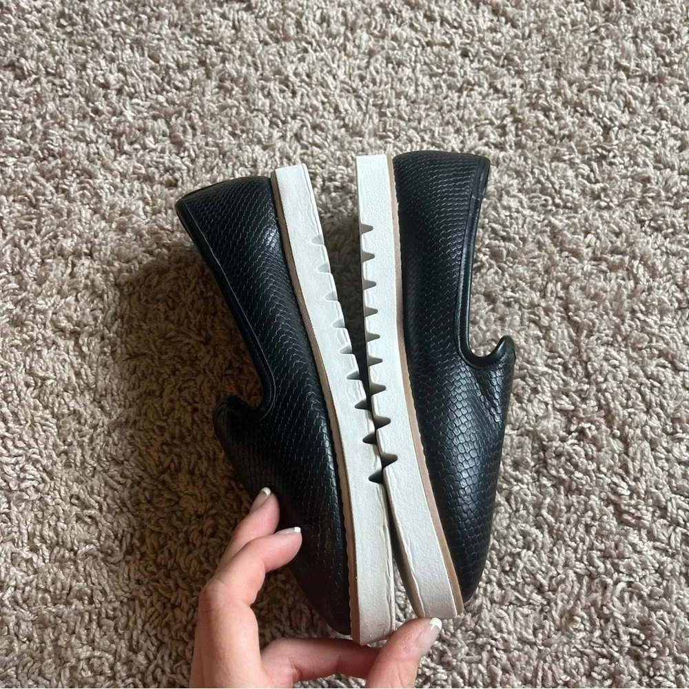 New Directions black slip on flats shoes